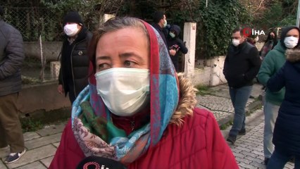 Küçükçekmece’de istinat duvarı çöken bina tahliye edildi