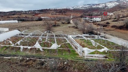 Tokat'ta fırtına seralarda hasara yol açtı