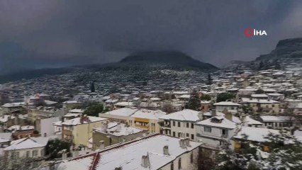 Muğla’nın tarihi evleri beyaz gelinlik giydi