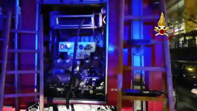 Prato - Incendio in un appartamento evacuato edificio (28.01.21)