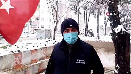 3 metrelik dev kardan adam ilgi odağı oldu