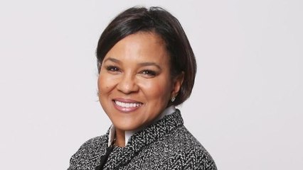 Walgreens Names Starbucks Executive Roz Brewer Its New CEO