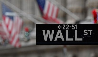 What to Watch in Markets as GameStop, AMC Restricted by Multiple Brokerages