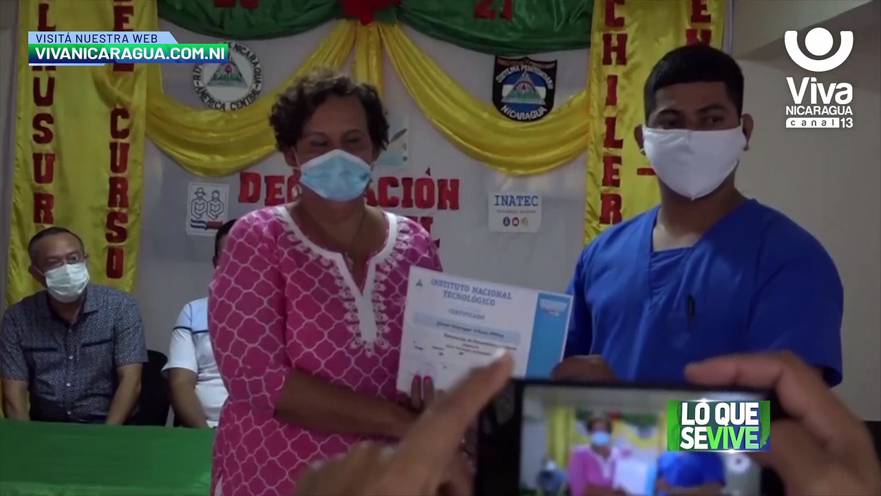 Reclusos de Bluefields se certifican en encurtidos de chileros y decoraciones de pasteles