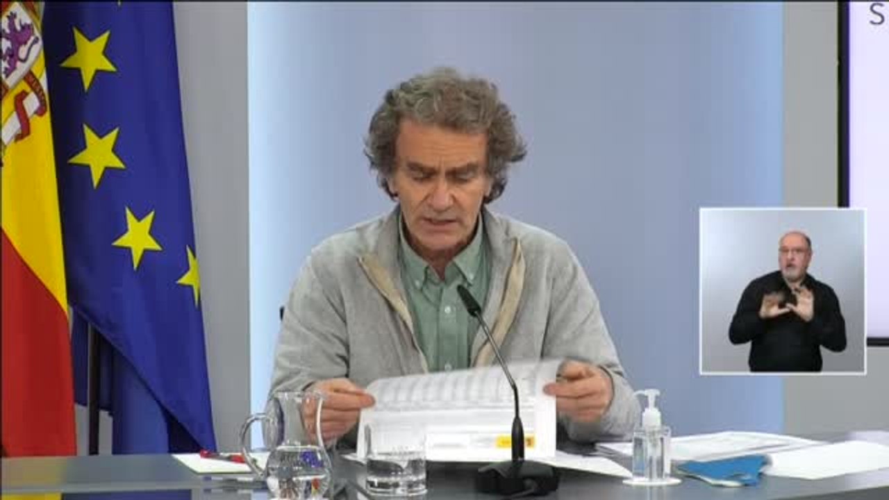 España suma 34.899 contagios y la incidencia baja por primera vez desde el año pasado