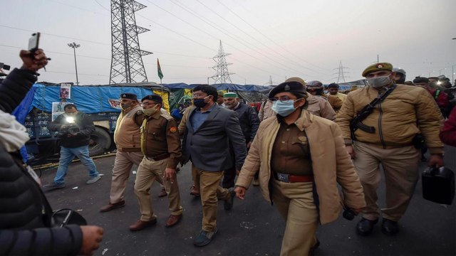 Farmers protest: Situation remains tense at Ghazipur border