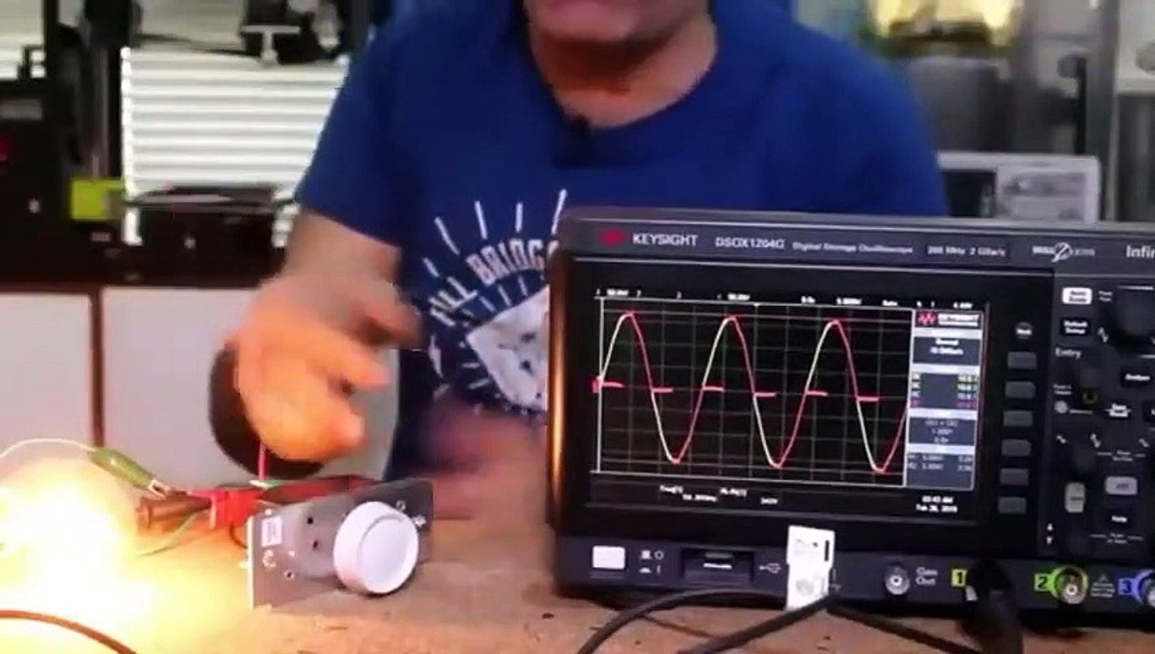 أكثر شخص تكهرب  في العالم منذ اكتشاف الكهرباء، مضحك جدآ، very funny video,  real electric shocks