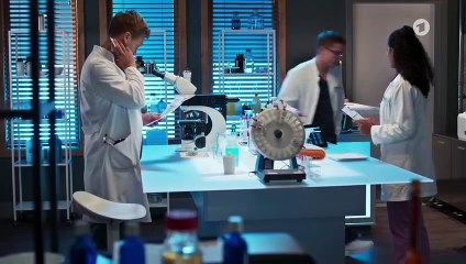 In aller Freundschaft – Die jungen Ärzte : Vergiftet : Folge 245