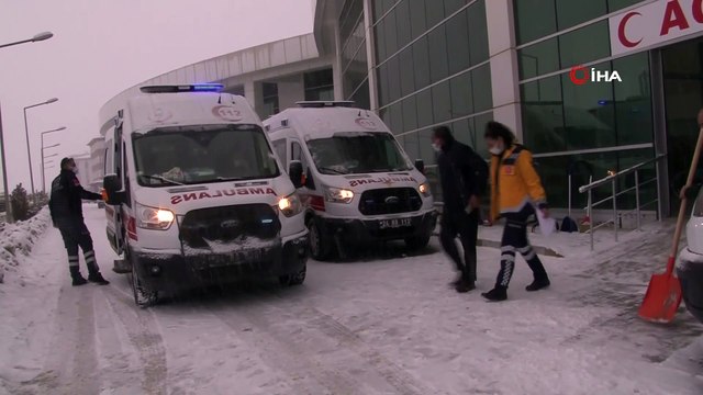 Erzincan’da Karda Kayan Yolcu Otobüsü Devrildi: 4 Yaralı