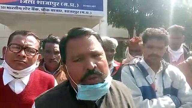 अपहरण कर लड़की को बेचने के मामले में निष्पक्ष कार्रवाई करने की मांग करते हुए परिजनों ने सौंपा ज्ञापन