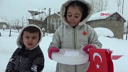 Baba gibi baba! Kızını Anıtkabir'e götüremeyince kardan Anıtkabir yaptı!