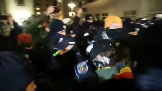 Nuevas protestas en Polonia por la prohibición casi total del aborto