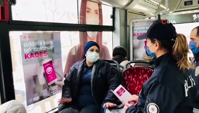 - Van polisi kadınları KADES hakkında bilgilendirdi