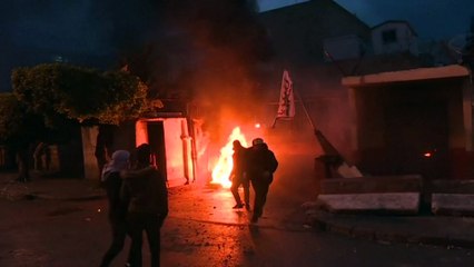 A járványügyi korlátozások ellen tüntettek Libanonban, a rendőrök közéjük lőttek