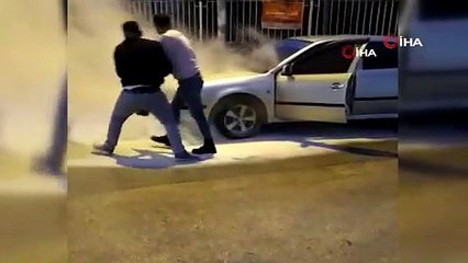 Bursa’da otomobil alev aldı! İlk müdahaleyi mahalleli yaptı