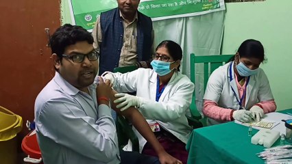 सीएचसी पर 143 स्वास्थ्यकर्मियों  को लगा टीका