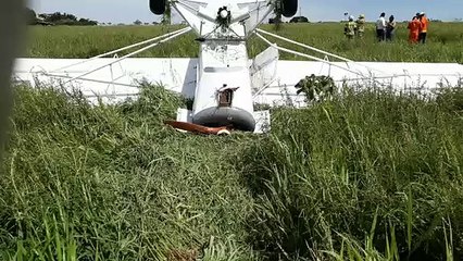 Avião de pequeno porte faz pouso forçado em Sobradinho (DF)