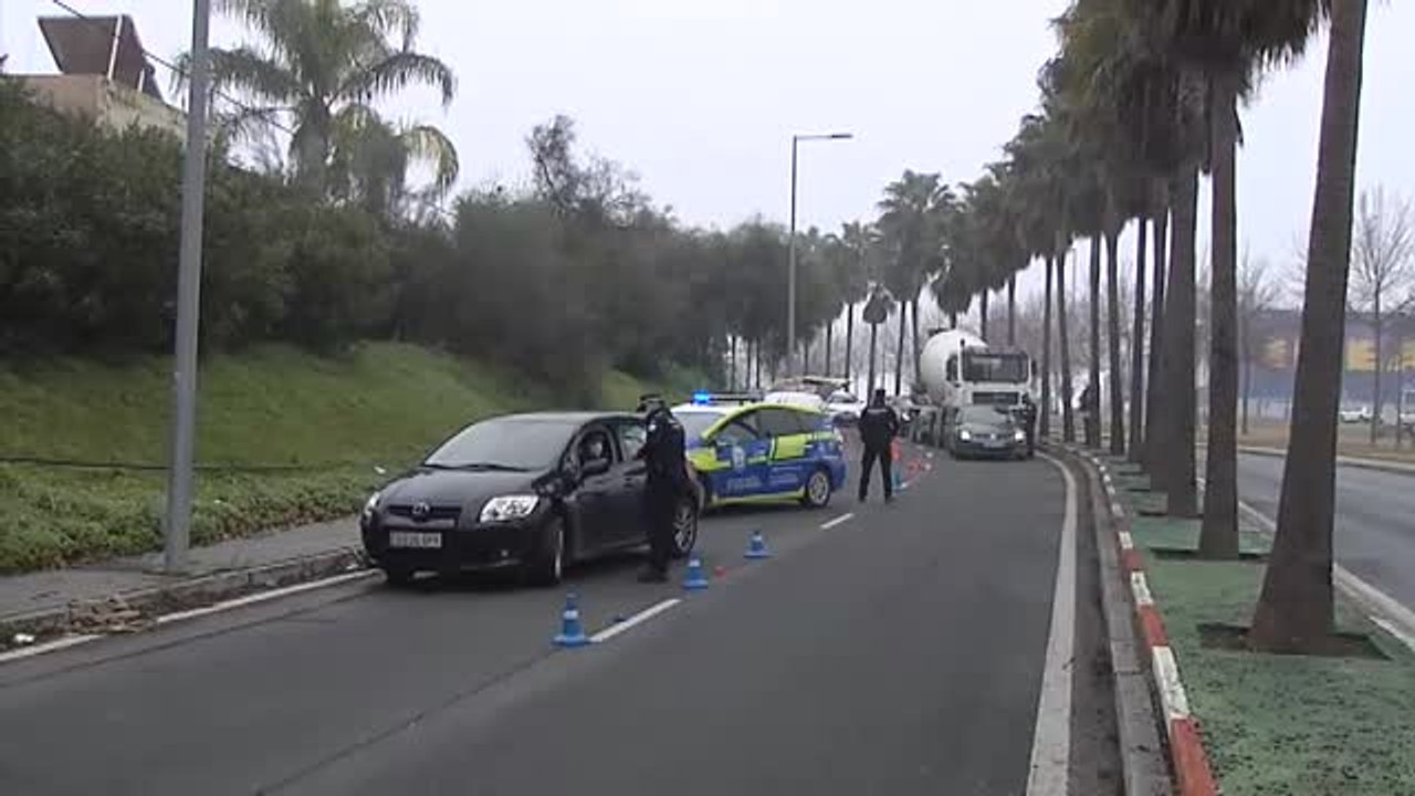 Controles policiales en salidas de ciudades para evitar escapadas de fin de semana