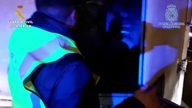 Cae una banda con empleados de aeropuerto que metía cocaína en Barajas