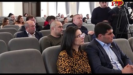 В Цхинвали внеочередное заседание парламента вновь сорвано из-за отсутствия кворума