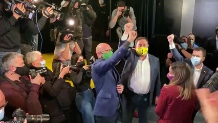 Los delincuentes Junqueras y Romeva en un mitin de ERC