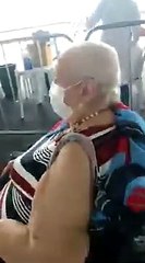 Família de Maceió mostra vídeo e afirma que vacina não foi aplicada em idosa