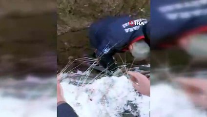 Ankara’da parka giderken 5 metrelik çukura düşen çocuğun bacağı kırıldı