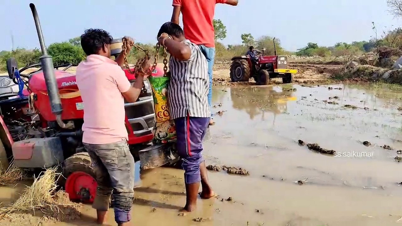 MAHINDRA YUVO TRACTUR  575DI