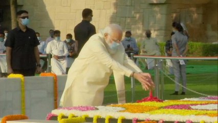 PM Modi paid tribute to Bapu on his 73rd death anniversary