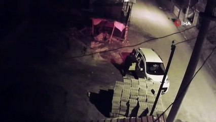 Aracın plakasını çamurla kapatan hırsızlar yakayı ele verdi