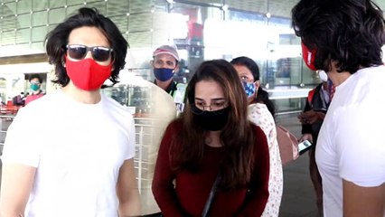 Kartik Aaryan एयरपोर्ट पर दिखे Sister के साथ; Watch video | FilmiBeat