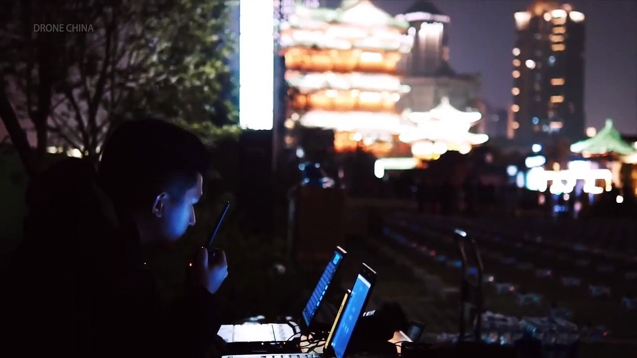 Amazing Drone Magical Holographic Light Show in China(720P_HD)