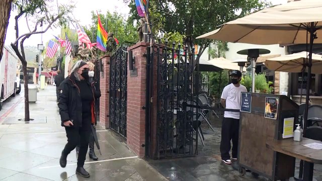 Eclaircie sur le front de la pandémie, les terrasses rouvrent à Los Angeles