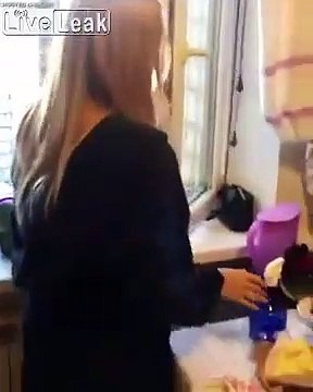 Quand le Feu d'artifice que tu allumes revient dans ta maison