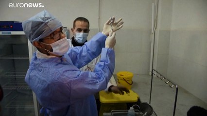 شاهد: الجزائر تطلق حملة التطعيم ضد كورونا بلقاح "سبوتنيك في" الروسي من ولاية البليدة