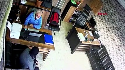 Esenyurt'ta biber gazı gaspçıya italyan direnişi kamerada