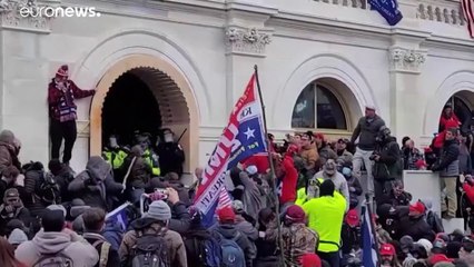 EEUU refuerza la seguridad de sus legisladores y estudia las imágenes de las cámaras de los agentes