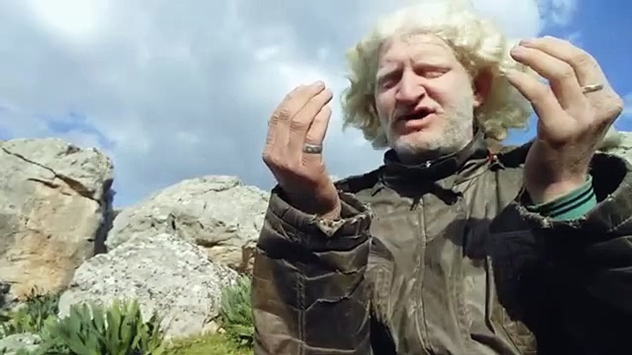 وقال ربكم ادعوني أستجب لكم من ادعية القارئ عامر جبو اللهم يا من على ( 360 X 640 )