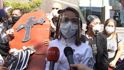 Oliver enfermeras protesta