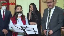 Bakan Kasapoğlu Van'lı gençlerle türkü söyledi