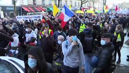 Trotz Corona: Tausende bei Protesten in vielen Städten in Frankreich