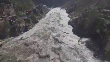 인도에서 빙하 떨어지며 댐 터져..."100∼150명 실종" / YTN