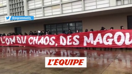 La banderole des supporters du PSG - Foot - WTF