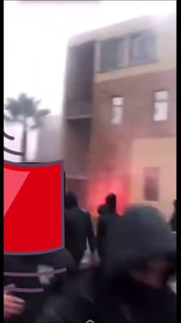 [IMAGES CHOC] Les supporters de l'OM envahissent le centre d'entrainement de La Commanderie