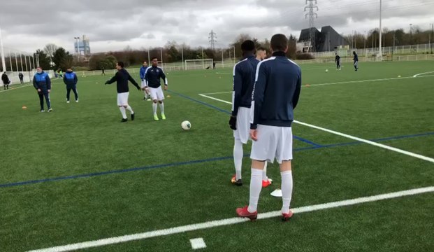 Le FCMT à l’échauffement avant son match de Coupe de France contre Thaon