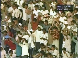 Sadagoppan Ramesh SPANKING Wasim  Akram and Waqar Younis on Test Debut at Chennai in 1999