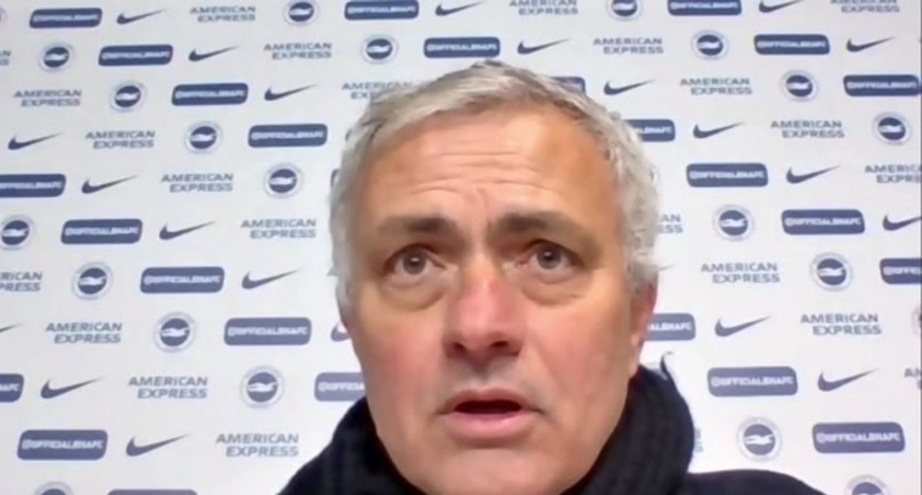 Mourinho frustrated as Tottenham lose at Brighton