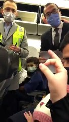 Uçakta peçe-maske tartışması