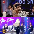 Didem Kınalı'nın İbo Show'da oryantal kıyafeti giymemesi sosyal medyada tartışma konusu oldu; 11 yıl önceki programla karşılaştırıldı