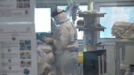 La tercera ola frena su avance pero asfixia a los hospitales